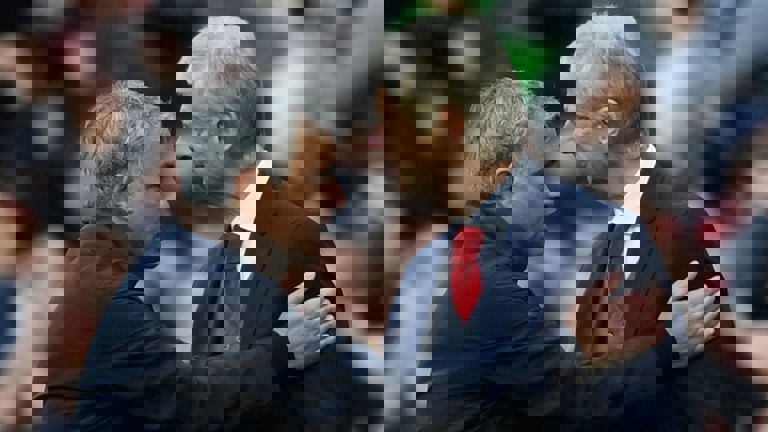 مورینیو: ونگر یکی از بهترین مربیان تاریخ است