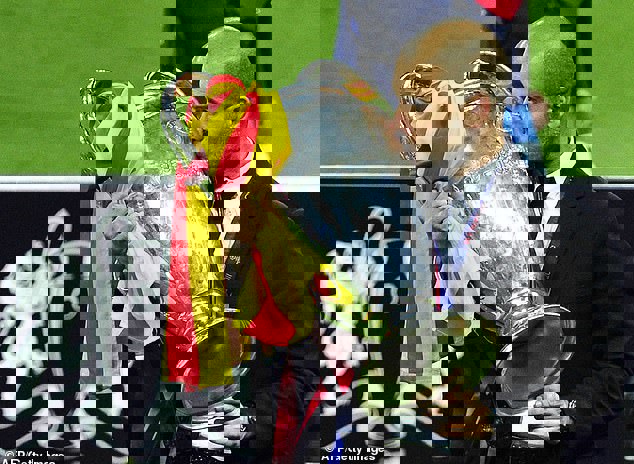 1383857
