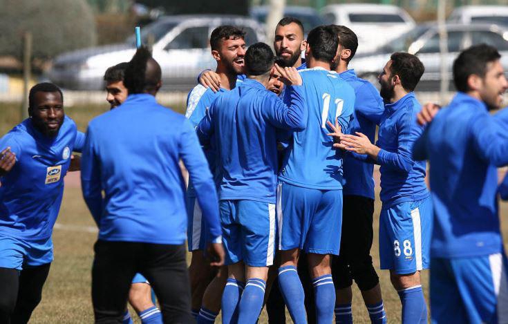 فیلمبرداری از تمرین استقلال ممنوع شد!