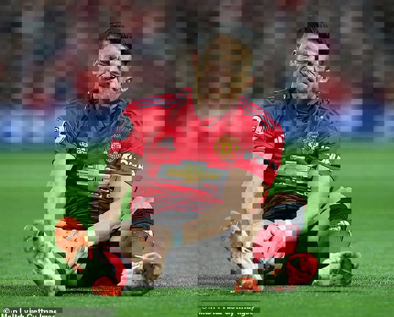 تعطیلات مشکوک سانچس برای مذاکره با حریفان یونایتد؟