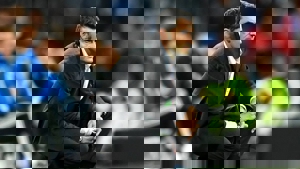 هدیه والورده به بازیکنان بارسا پس از فتح ال کلاسیکو