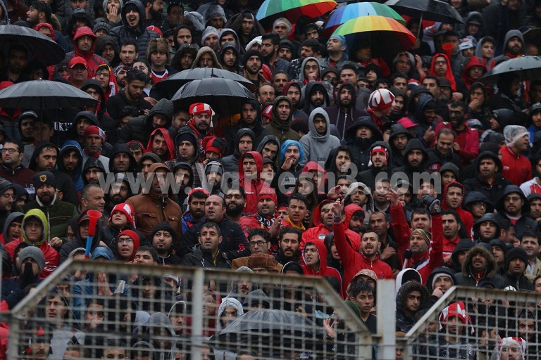 حواشی دیدار نساجی - پرسپولیس