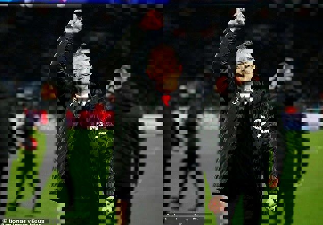 ژست حسن نیت یونایتد برای باشگاه نروژی سولسشر