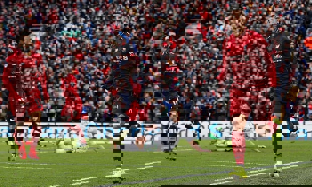 لیورپول 4-2 برنلی؛ در یک امتیازی سیتی