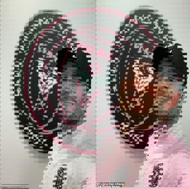 1390738