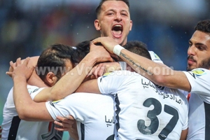 برتری یک نیمه‌ای شاگردان دایی در دیدار عقب افتاده