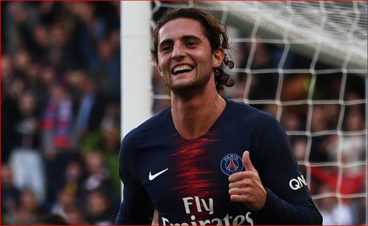 مادر رابیو: کم مانده PSG آدرین را به سیاهچال بیندازد