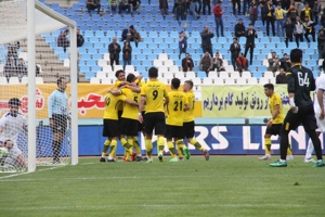 سپاهان 1 نفت مسجد سلیمان 0؛ یک گل کم بود