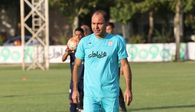 بختیاری زاده: قائدی را بازیکن حرفهای نمی بینم