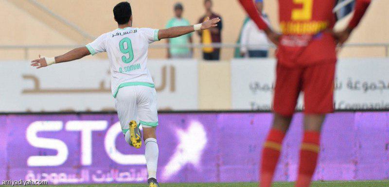 ستاره حریف پرسپولیس آماده بازی شد