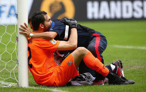  علیرضا حقیقی:کی‌روش فریاد زد مگر تو مارادونایی؟