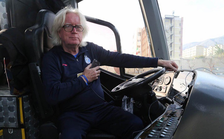 شفر پشت فرمان اتوبوس تهران- اصفهان!