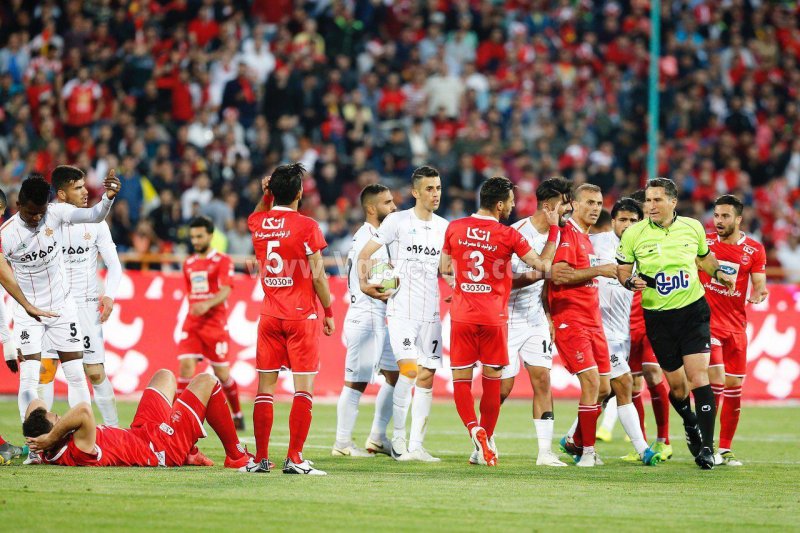 نقد داوری بازی پرسپولیس –سایپا