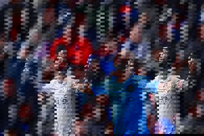 استرلینگ: قهرمان، هفته آخر مشخص می شود