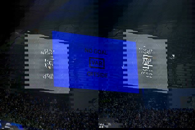 1399068