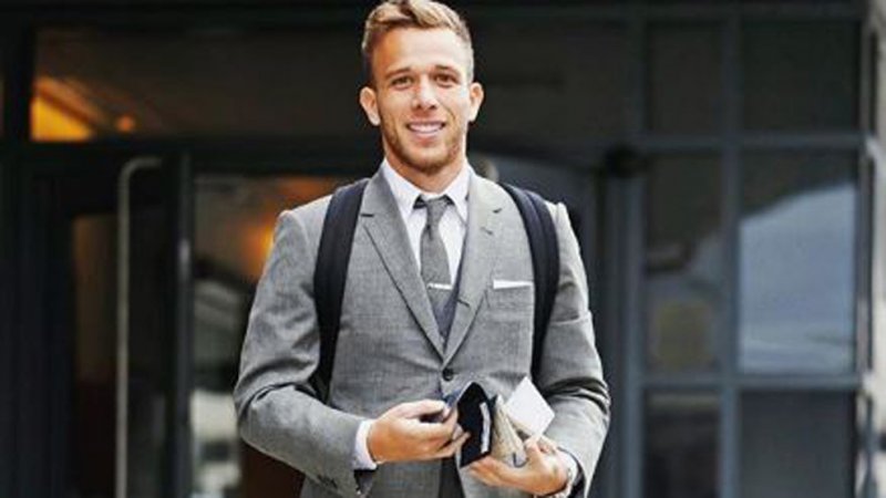 هنوز باور نمیکنم با مسی همتیمی هستم