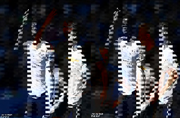 1400716