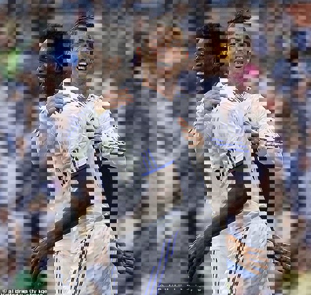 1400819