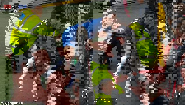 1401881