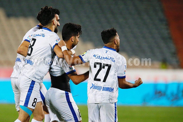 حمدی نژاد: داور با استقلال مهربان بود