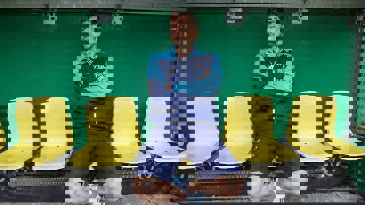 1402806
