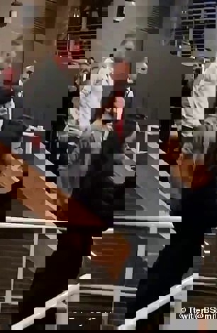 1403522