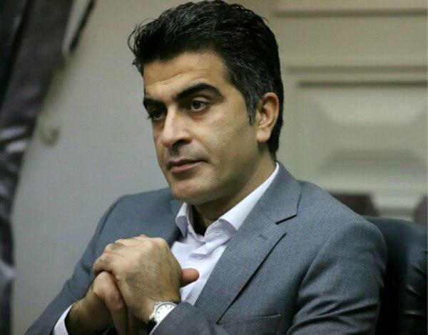 دست کسانی که داور را زدند می‌بوسم!