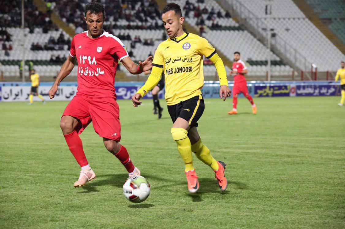 سیف اللهی در بازی پارس و تراکتور