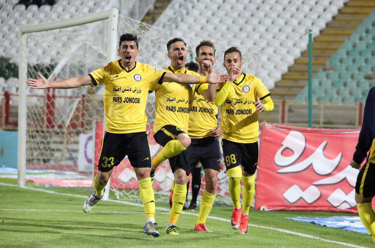 سیف اللهی برگ برنده تارتار در بازی پارس و تراکتور