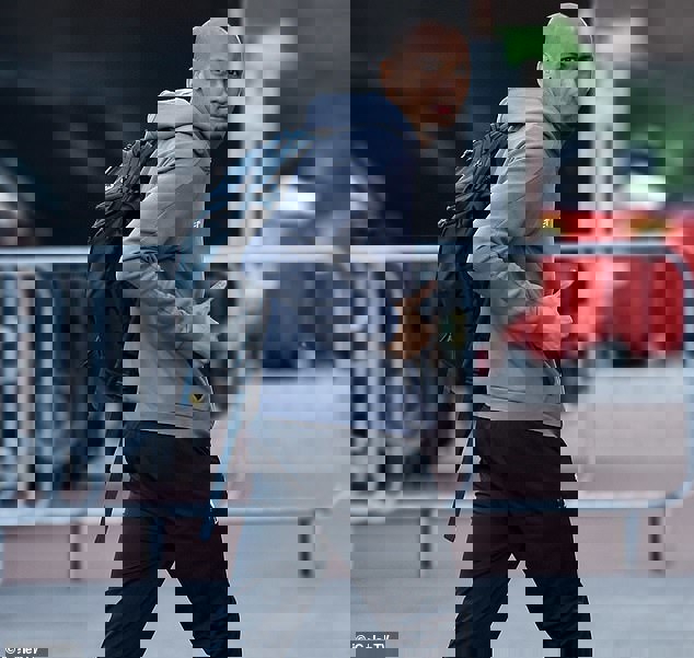 1405378
