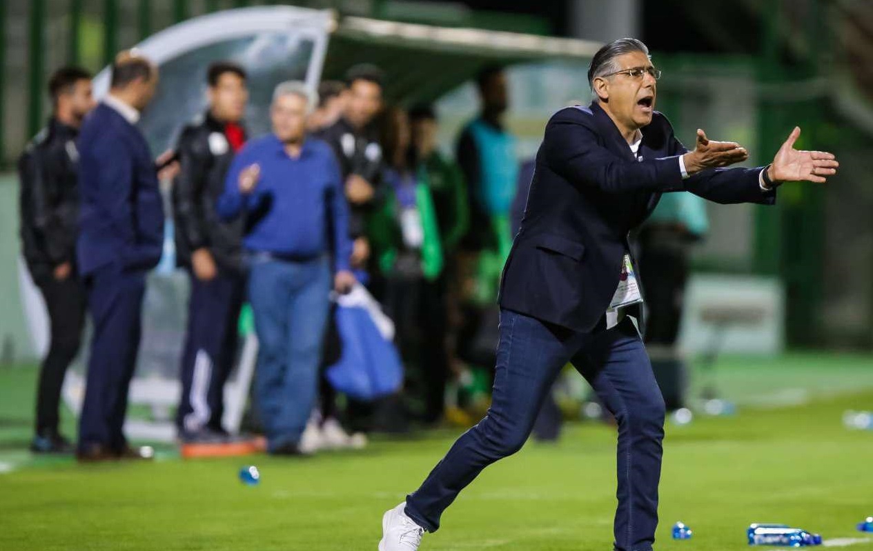 حرص و جوش قطبی در بازی فولاد و ذوب آهن