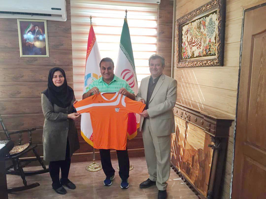 تمدید قرارداد فرهاد کاظمی با بادران