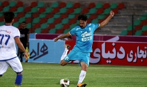 غیبت سه بازیکن پیکان برابر پرسپولیس