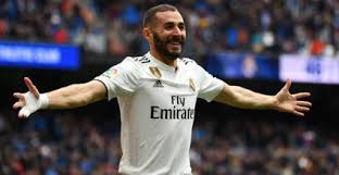 معمای بنزما؛ چرا در بازیهای بزرگ محو میشوی کریم؟