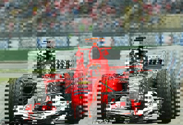 فراری افسانهای شوماخر به مزایده گذاشته شد!