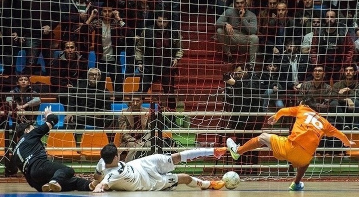 شهروند- ستارگان در ثانیه ۱۰ نیمهتمام ماند!