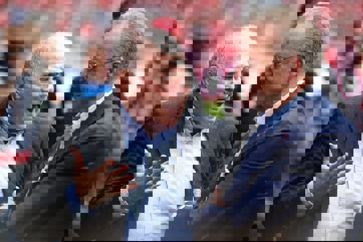 1421842