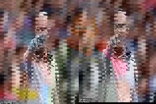 زیدان مانع انتقال ستاره آژاکس به رئال شد