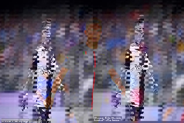 1425339