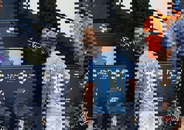 1427300