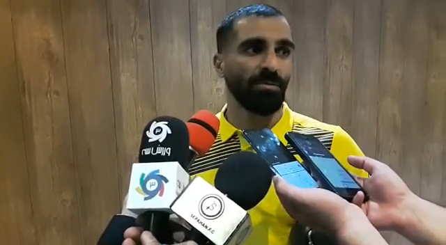 کیانی: گلهای خیلی بدی از نساجی خوردیم