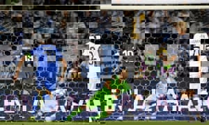 اعتراض سرمربی فنلاند به پنالتی ایتالیا 