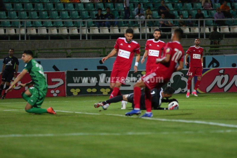 ذوبآهن 0 - تراکتور 0 زیبا و جذاب اما بدون گل!