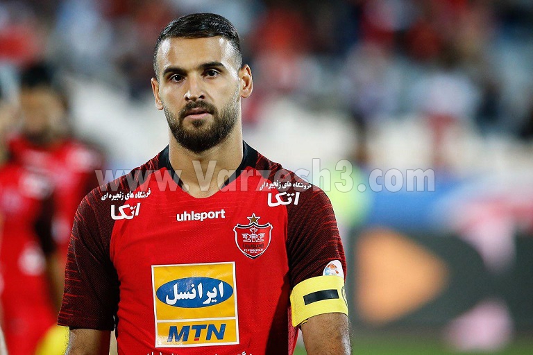 نوراللهی: بازوبند چند دقیقه دستم امانت بود