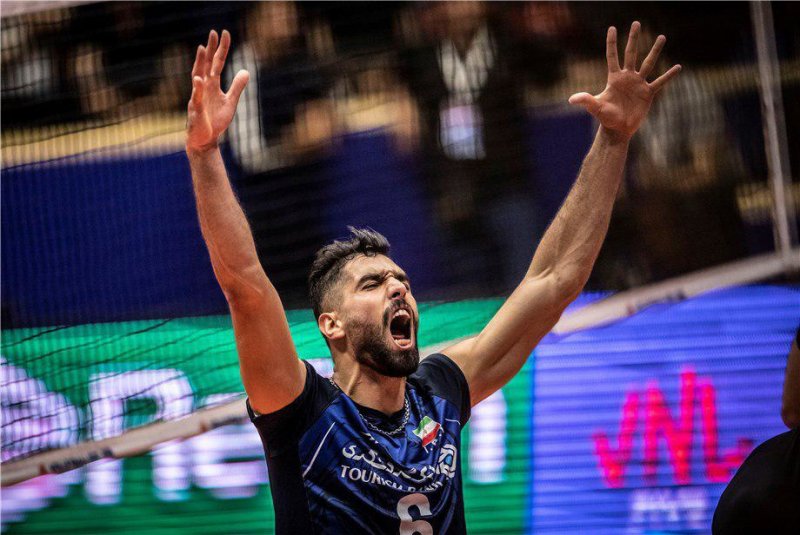 «سیدمحمد موسوی» هستم، لطفا یک ماشین به من بدهید!