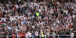 تشویق صدام حسین در مقدماتی جام جهانی!