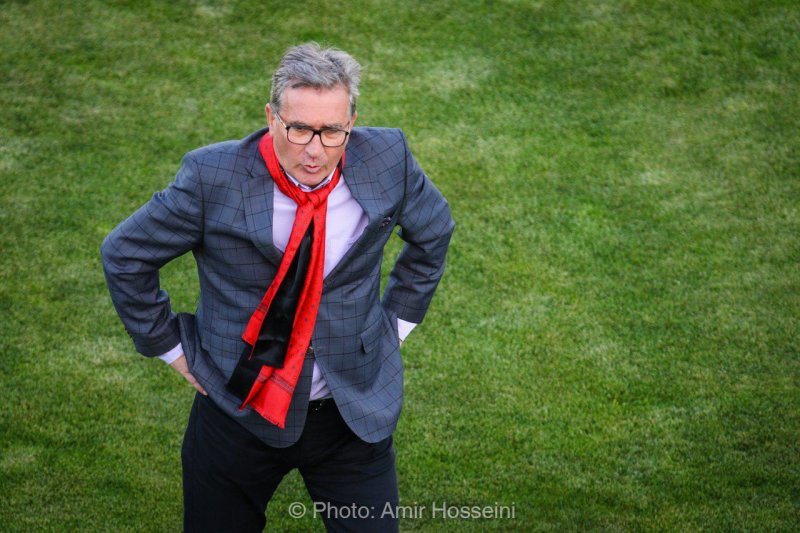 تا حل شدن مشکلم با پرسپولیس، به ایران برنمی‌گردم