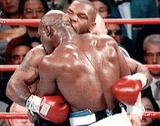 رقابت هالیفیلد و مایکتایسون