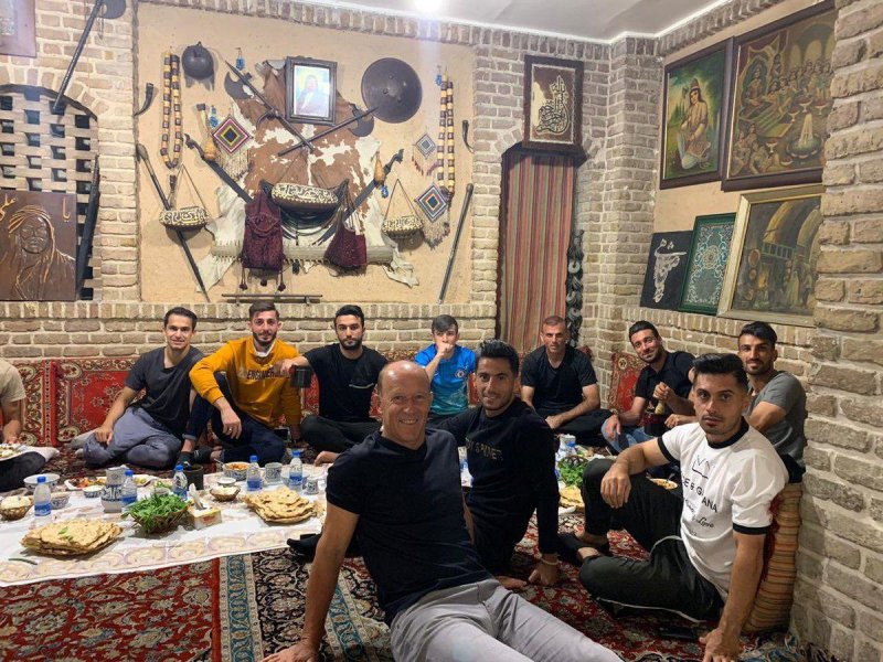 کودتا در دیزی‌سرا - گزارش یک برکناری