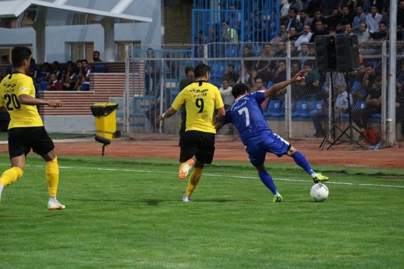 اخراج خبرنگار به دستور رئیس اداره ورزش در سیرجان